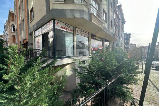 Ümraniye İstiklal Semt Pazarı Günleri ve Kesin Ziyaret Rehberi [2026] - Kapak Görseli